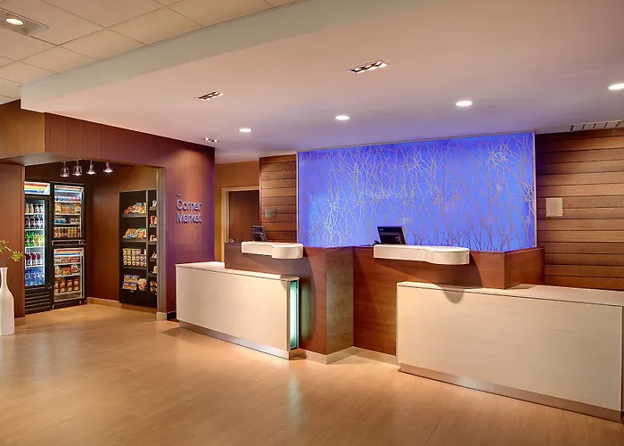 Fairfield & By Marriott East 3*