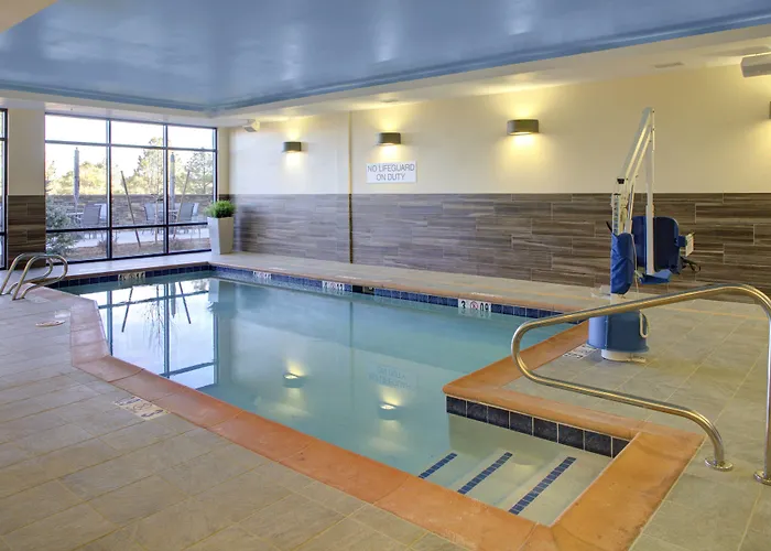 Hotel Fairfield & By Marriott East 3*