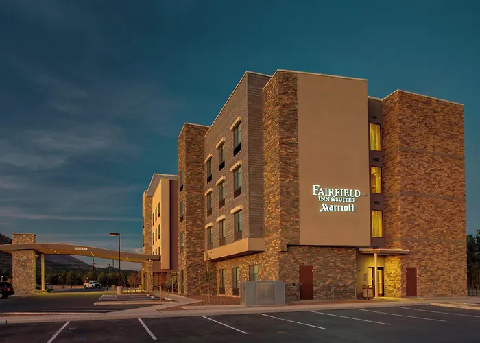 Hotel Fairfield & By Marriott East