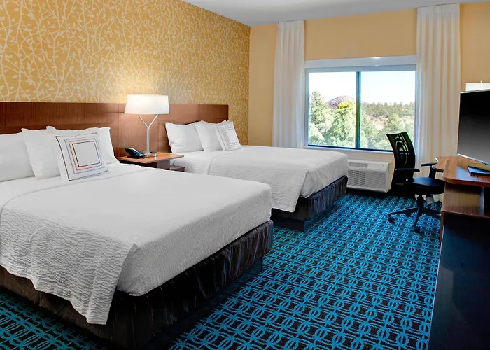 Fairfield & By Marriott East 3*