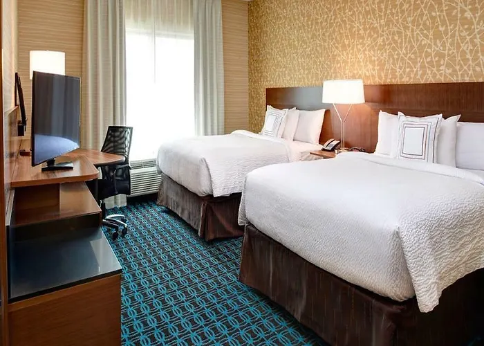 Hotel Fairfield & By Marriott East 3*